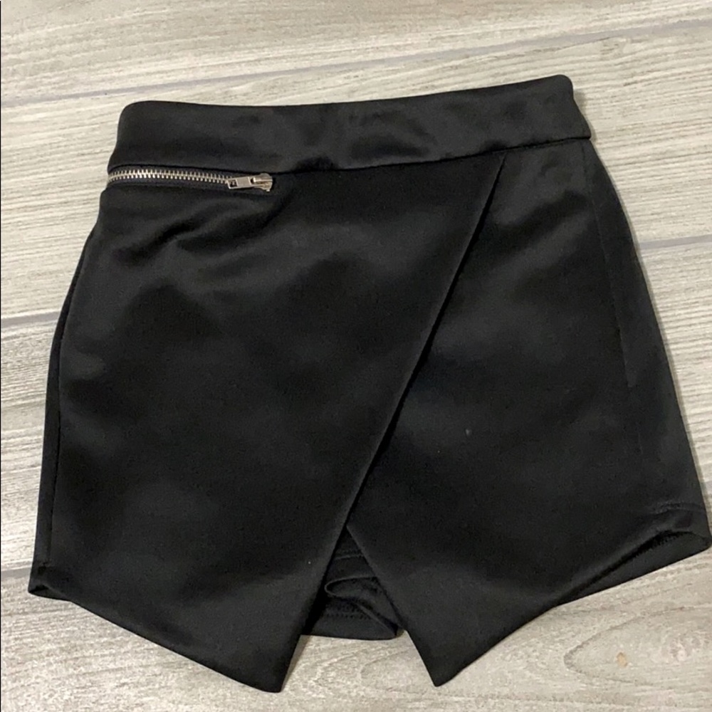 Wet Seal Skort